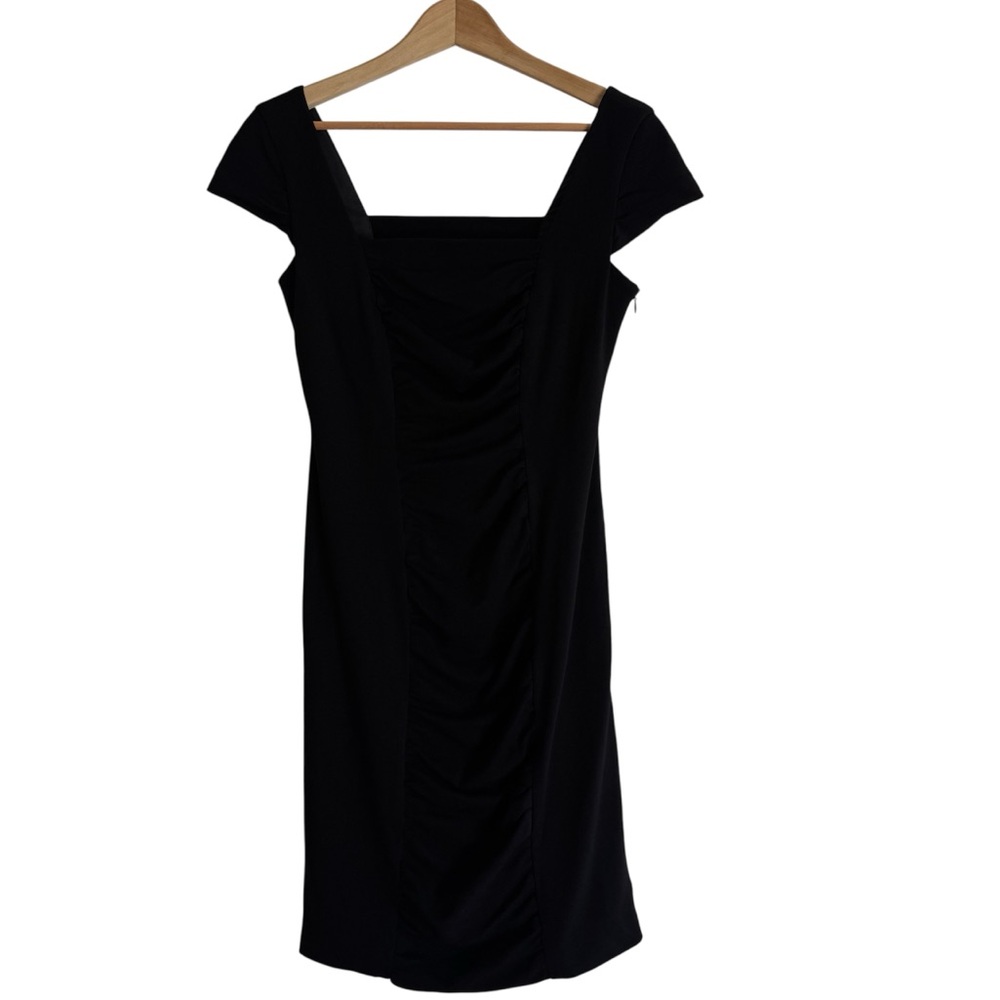 Taylor Black Ruched Cap Sleeve Cocktail Dress Size 6